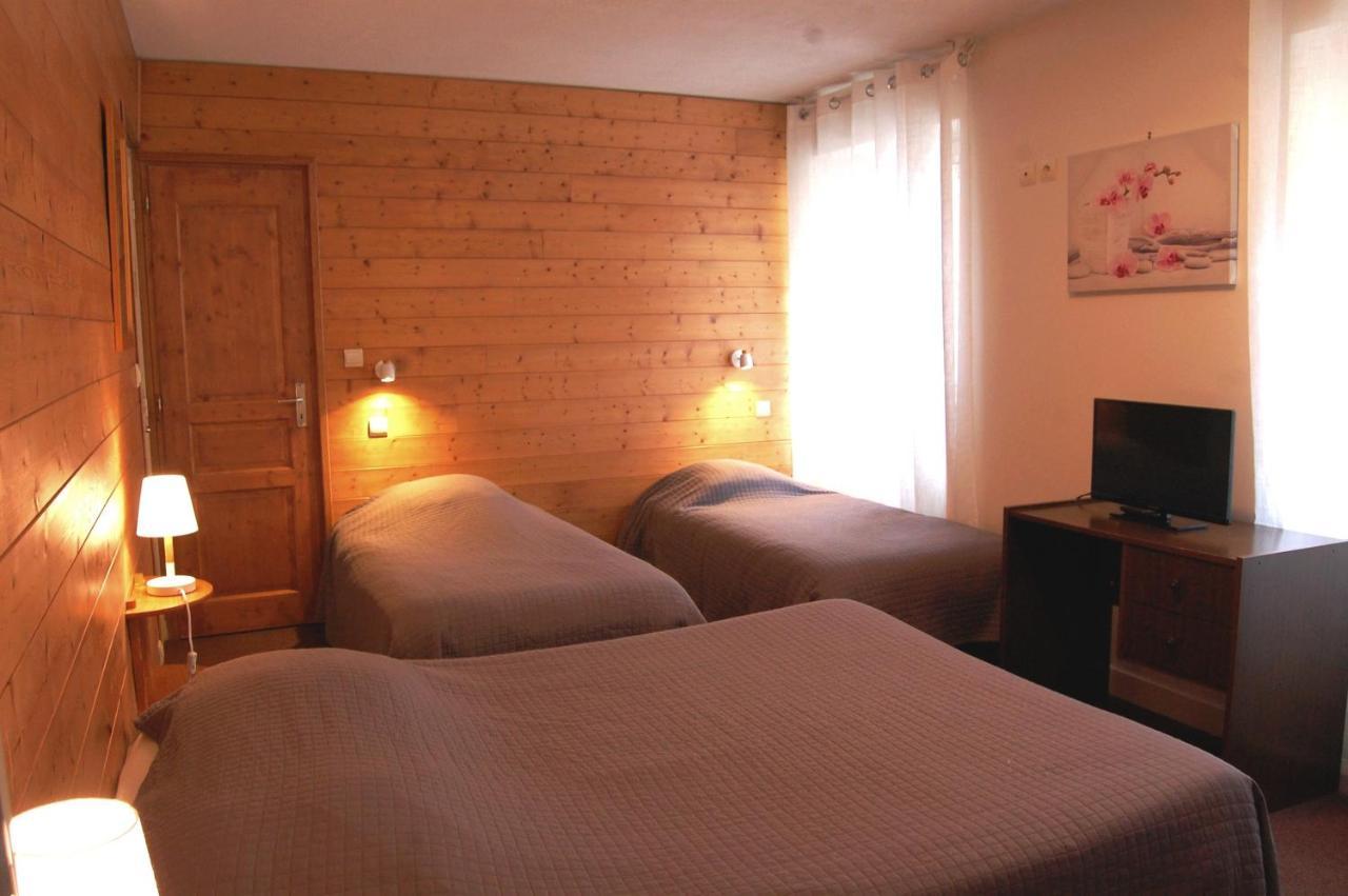 Chambres Avec Garage Motos Lanslebourg-Mont-Cenis Buitenkant foto