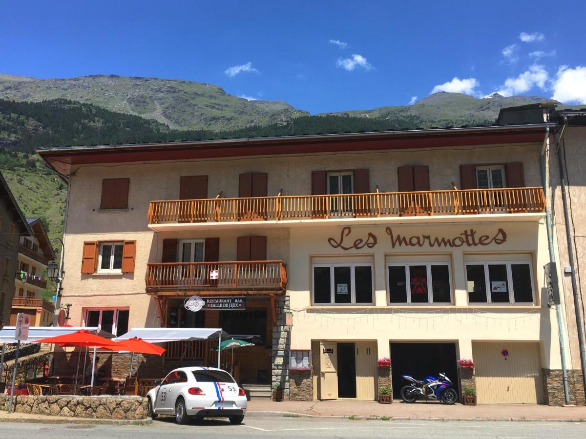 Chambres Avec Garage Motos Lanslebourg-Mont-Cenis Buitenkant foto